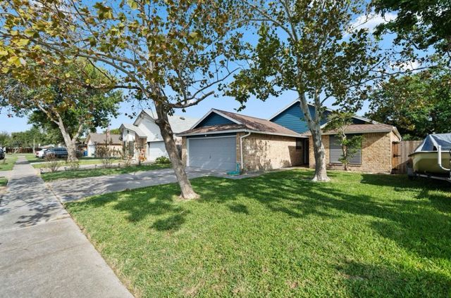 7021 Rivergate Dr, Corpus Christi, TX 78413