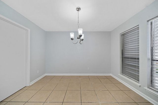 7021 Rivergate Dr, Corpus Christi, TX 78413