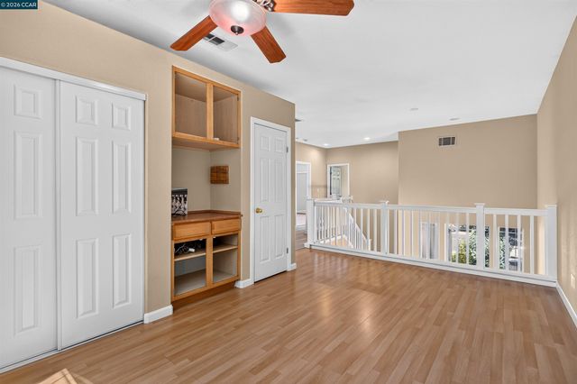 5230 Bay St, Rocklin, CA 95765