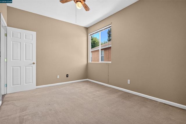 5230 Bay St, Rocklin, CA 95765