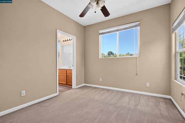 5230 Bay St, Rocklin, CA 95765