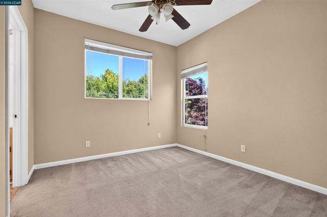 5230 Bay St, Rocklin, CA 95765