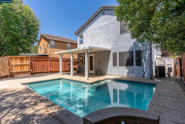 5230 Bay St, Rocklin, CA 95765
