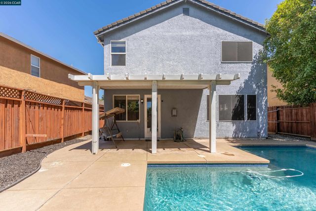 5230 Bay St, Rocklin, CA 95765