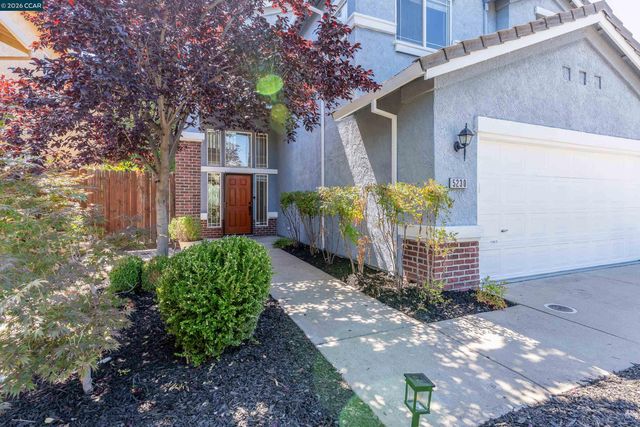 5230 Bay St, Rocklin, CA 95765