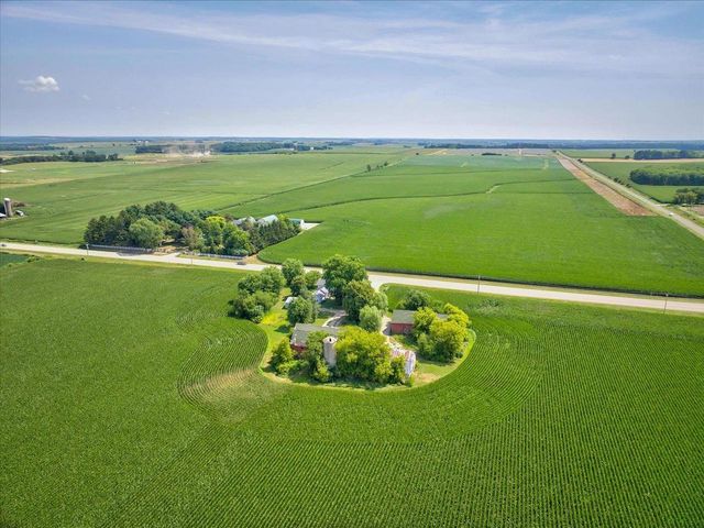 N2547 Highway 22, Poynette, WI 53955