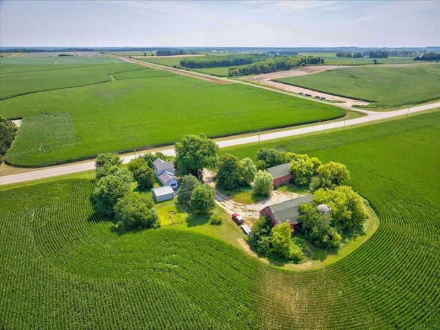 N2547 Highway 22, Poynette, WI 53955