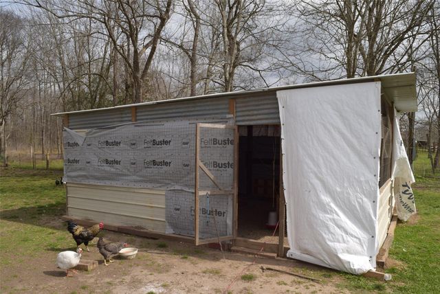 165 Hay Meadow Lane, Shepherd, TX 77371