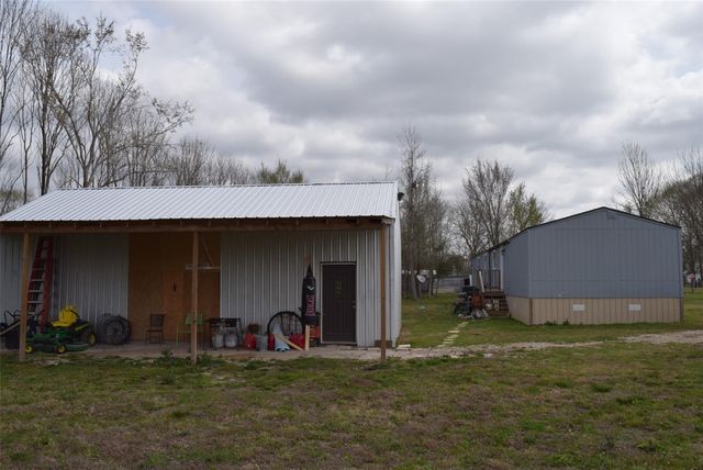 165 Hay Meadow Lane, Shepherd, TX 77371