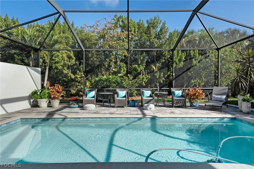 1179 S Town And River DR, Fort Myers, FL 33919