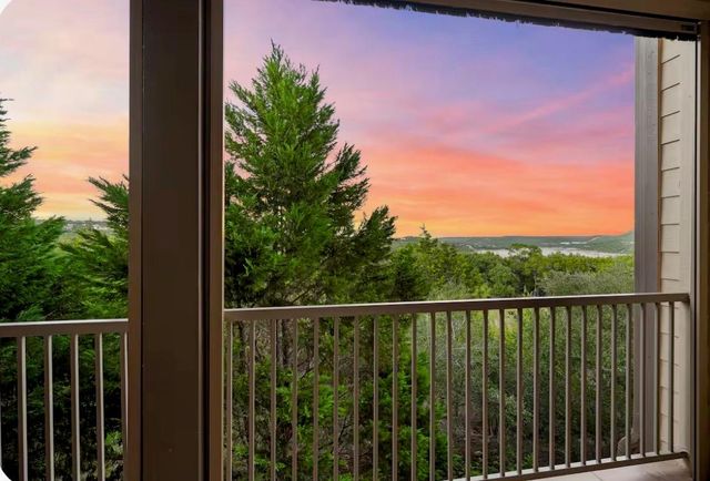 17800 Edgewood WAY 202, Jonestown, TX 78645