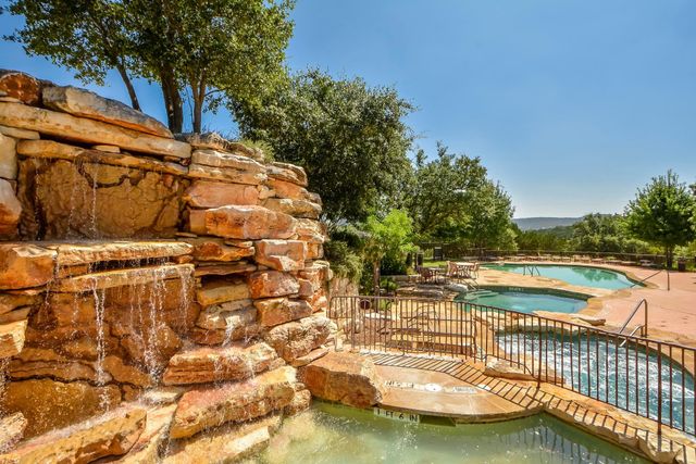 17800 Edgewood WAY 202, Jonestown, TX 78645