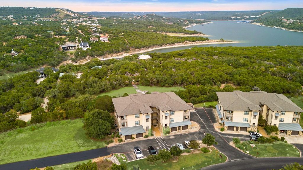 17800 Edgewood WAY 202, Jonestown, TX 78645