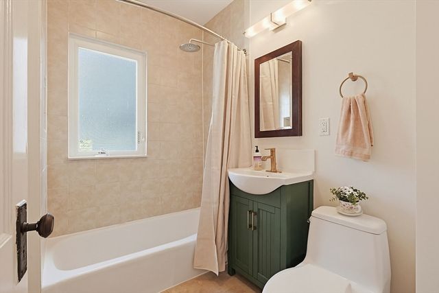 1536 Centre St 1, Boston, MA 02131