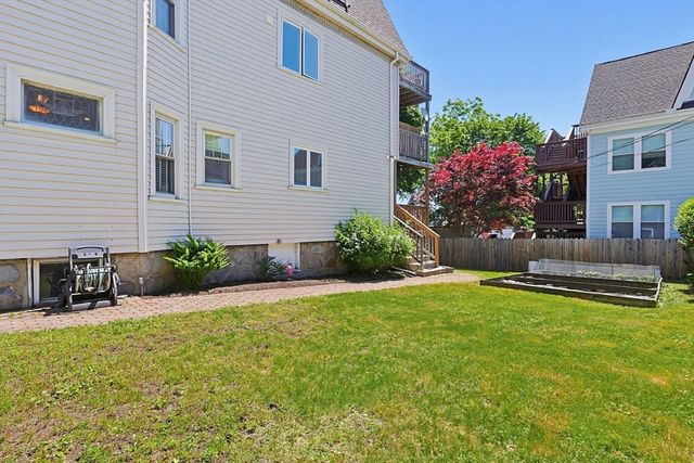 1536 Centre St 1, Boston, MA 02131