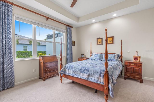 466 MARGARITAVILLE AVENUE, Daytona Beach, FL 32124
