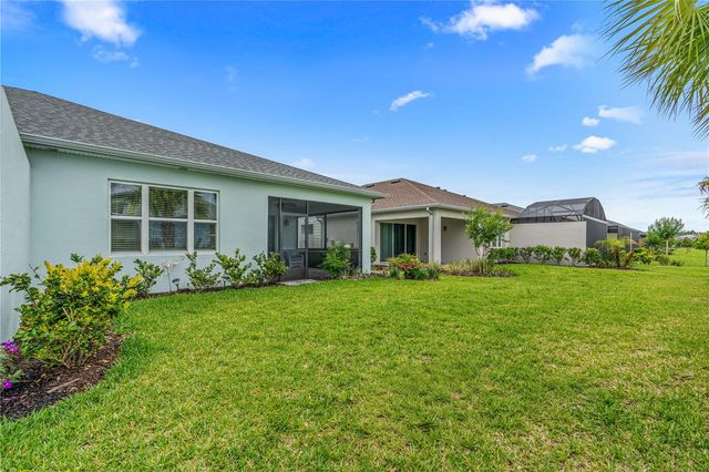 466 MARGARITAVILLE AVENUE, Daytona Beach, FL 32124