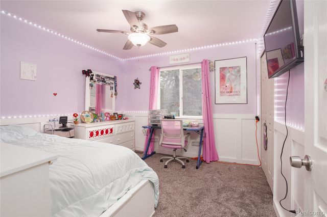 1558 Maddox Street, West Bloomfield Charter Township, MI 48324