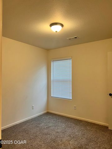 531 S Walnut Street, Carterville, MO 64835