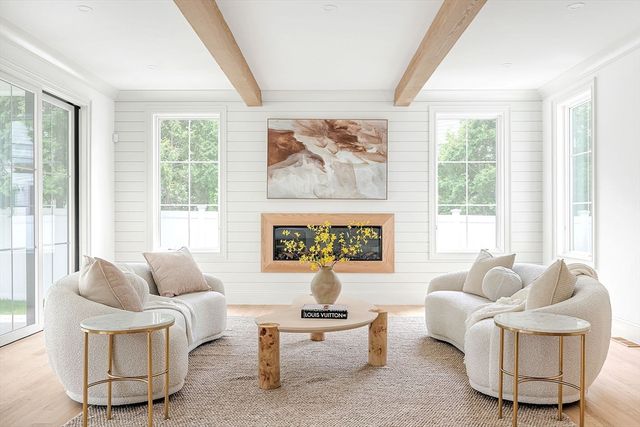 67 Van Roosen, Newton, MA 02459