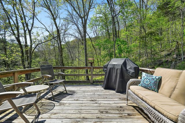 510 Wilson Dr, Smithville, TN 37166