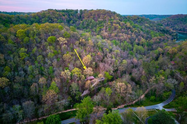 510 Wilson Dr, Smithville, TN 37166