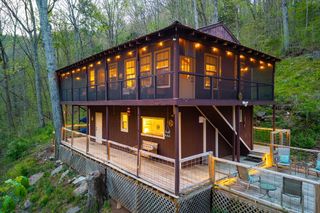 510 Wilson Dr, Smithville, TN 37166