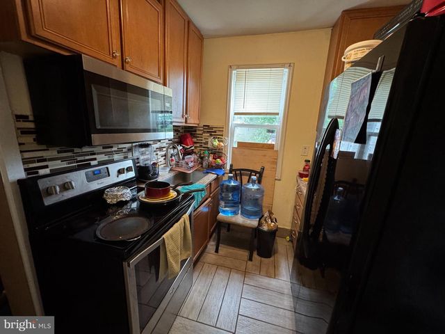 131 MODENA RD, Coatesville, PA 19320