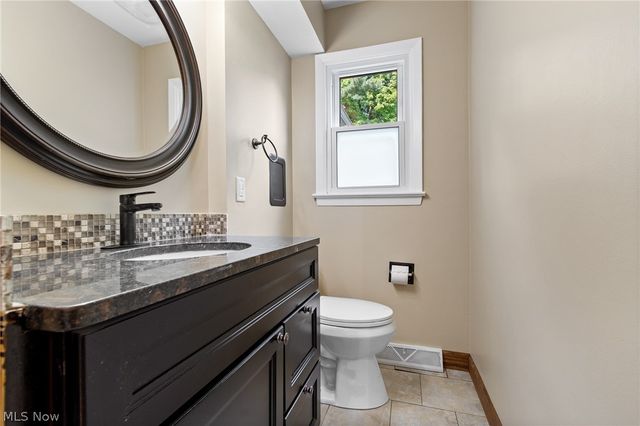 4618 S Arlington Road, Green, OH 44685