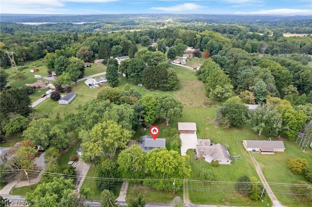 4618 S Arlington Road, Green, OH 44685