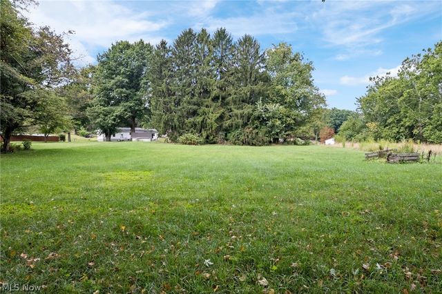4618 S Arlington Road, Green, OH 44685