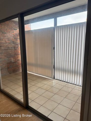 1040 Cherokee Rd APT E3, Louisville, KY 40204