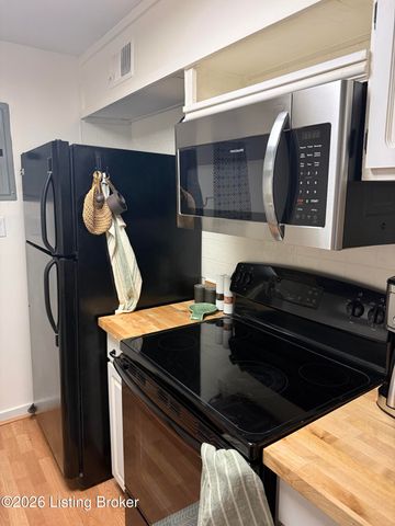 1040 Cherokee Rd APT E3, Louisville, KY 40204