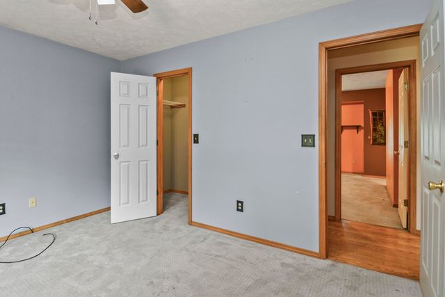221 E New Melville Road, Willard, MO 65781