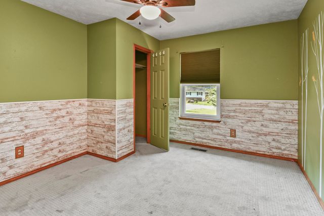 221 E New Melville Road, Willard, MO 65781