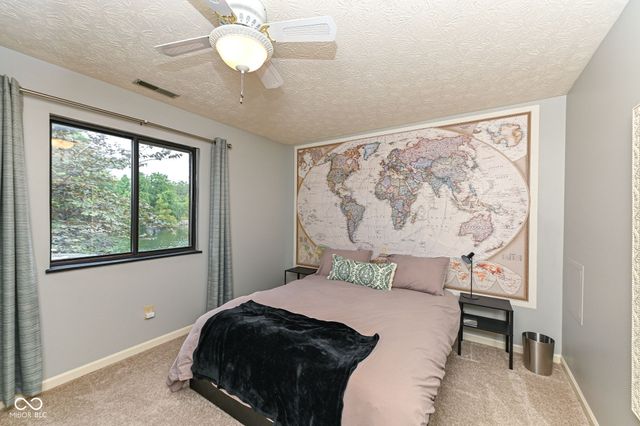 2066 Oak Run Court, Indianapolis, IN 46260