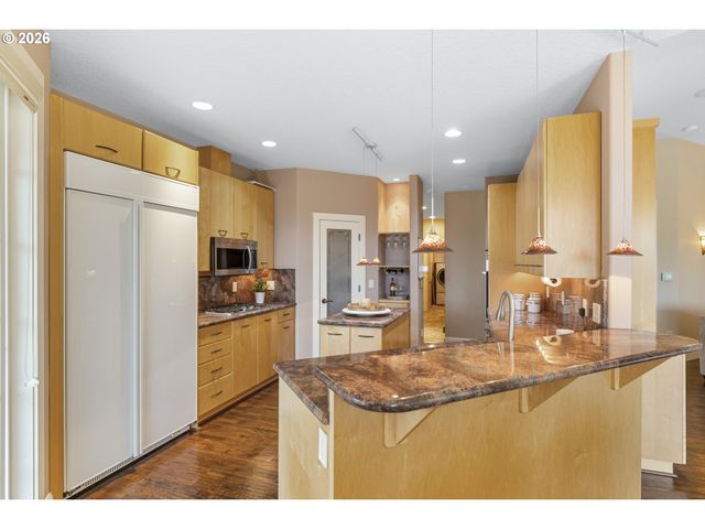 19560 Ne HERRING Ln, Newberg, OR 97132