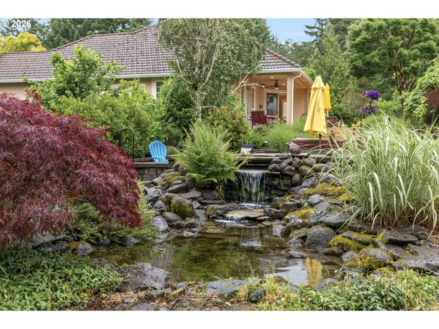 19560 Ne HERRING Ln, Newberg, OR 97132
