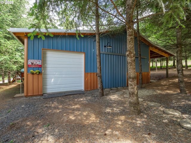 19560 Ne HERRING Ln, Newberg, OR 97132