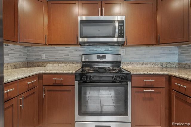 456 S Hawthorne Street, Westland, MI 48186