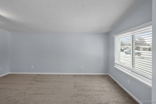 456 S Hawthorne Street, Westland, MI 48186