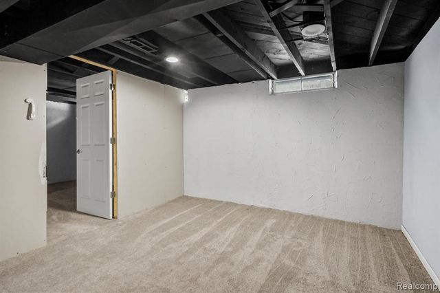 456 S Hawthorne Street, Westland, MI 48186