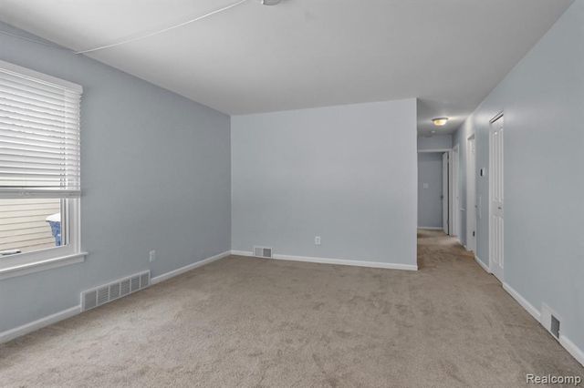 456 S Hawthorne Street, Westland, MI 48186