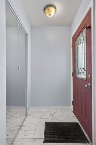 456 S Hawthorne Street, Westland, MI 48186