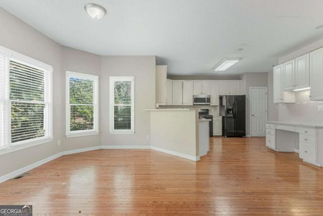 527 Country Club Drive, Stockbridge, GA 30281