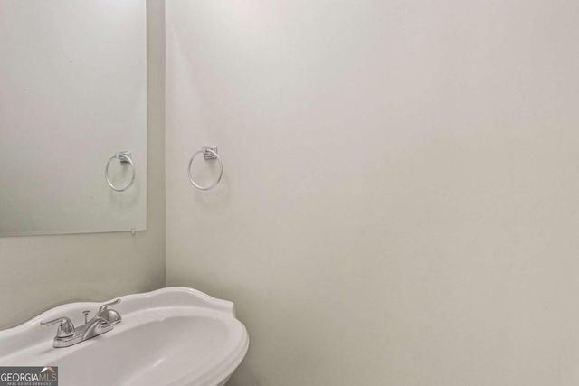 527 Country Club Drive, Stockbridge, GA 30281