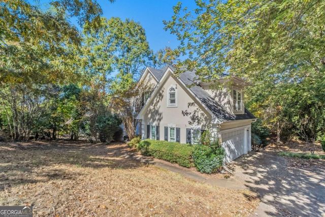 527 Country Club Drive, Stockbridge, GA 30281