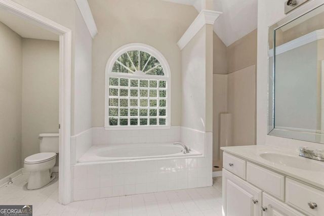 527 Country Club Drive, Stockbridge, GA 30281