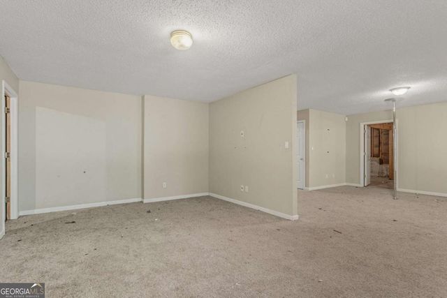 527 Country Club Drive, Stockbridge, GA 30281