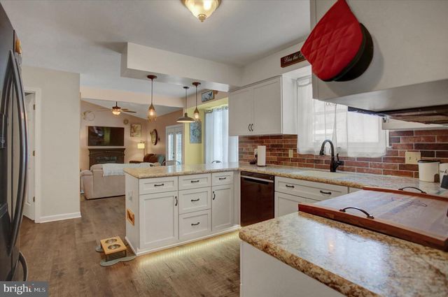 65 RIDGEVIEW DR, Etters, PA 17319